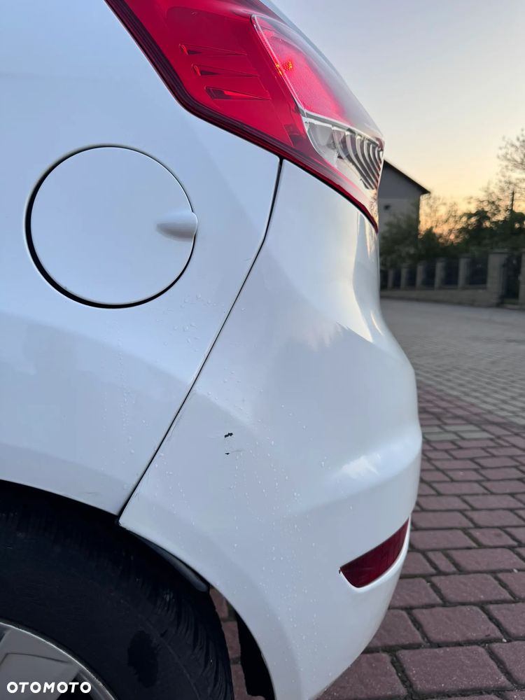 Ford Fiesta - 23