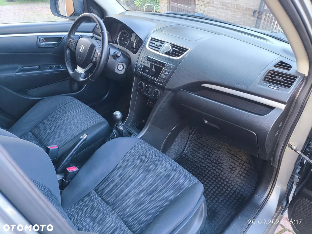 Suzuki Swift - 8