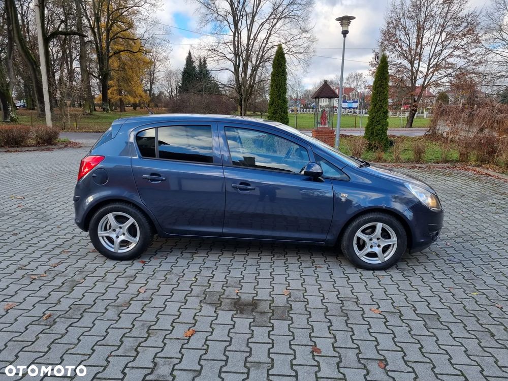 Opel Corsa 1.4 16V Innovation - 5