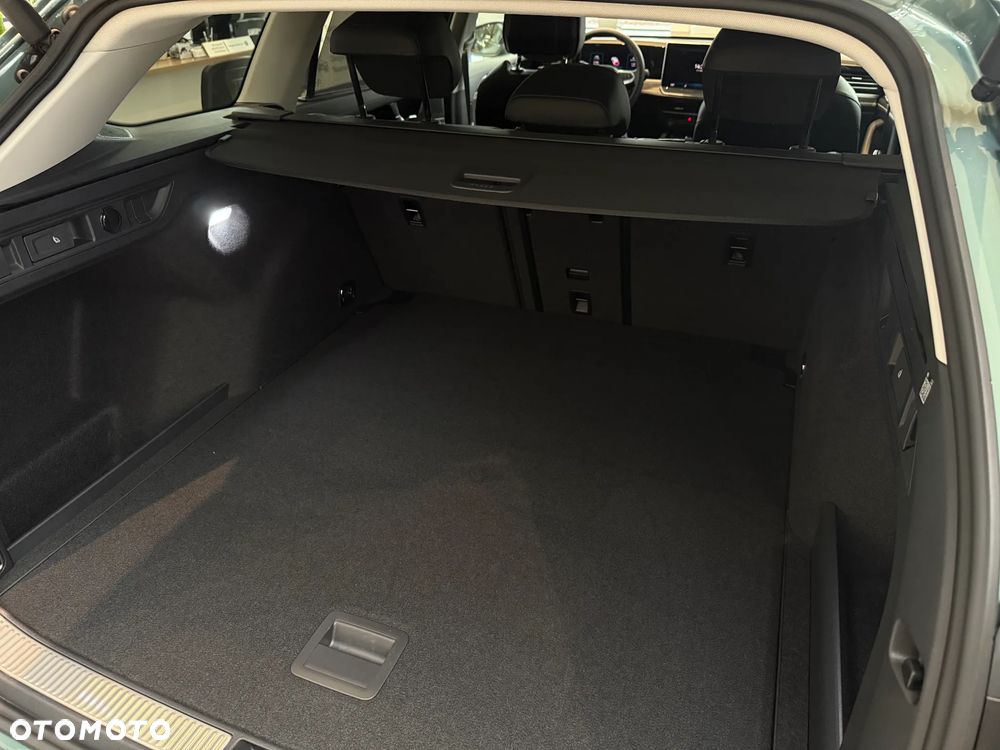 Volkswagen Passat 2.0 TDI SCR Elegance DSG - 26