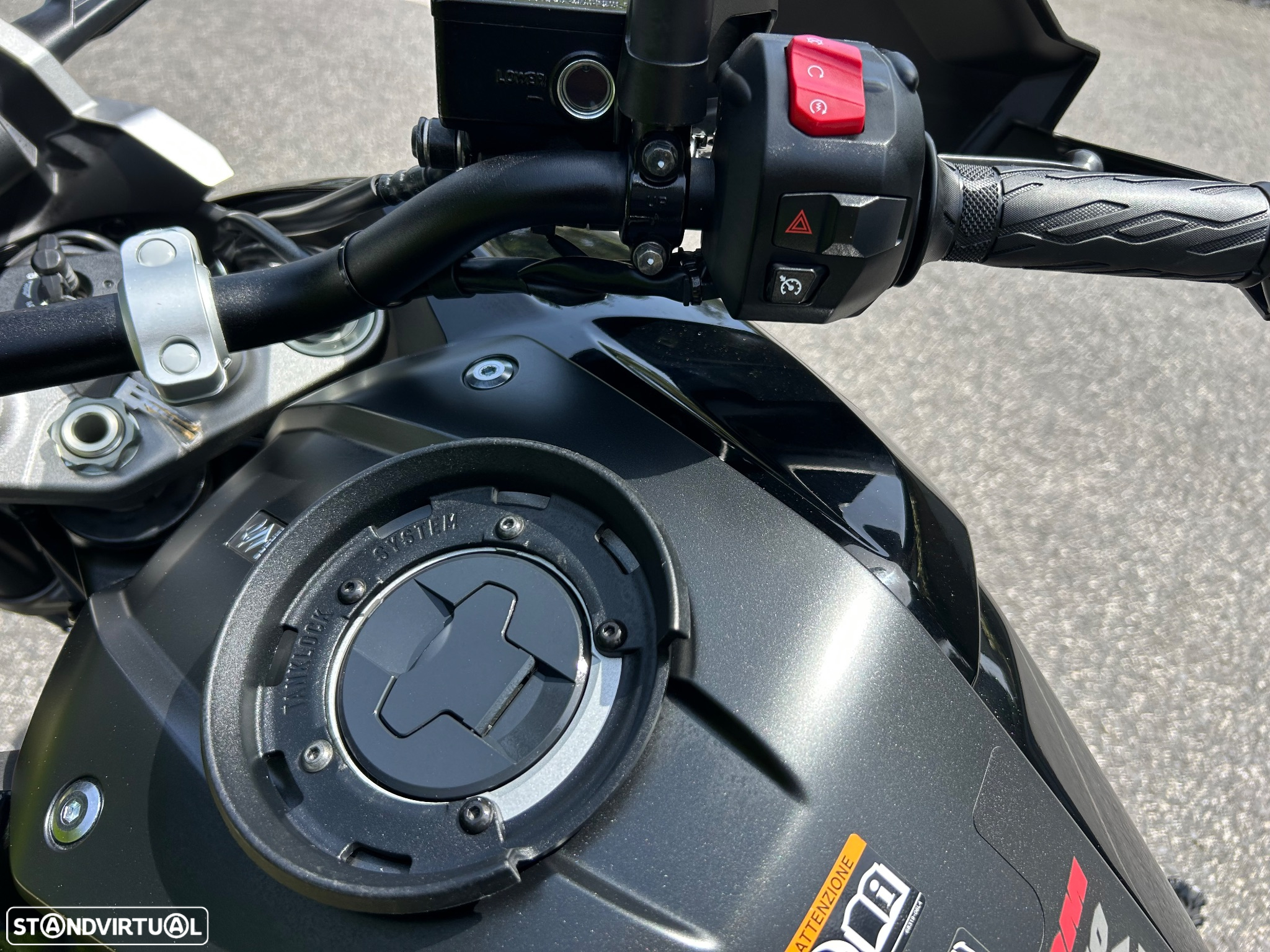 Suzuki DL V Strom 1050 de - 15