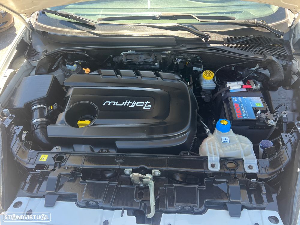Fiat Punto 1.3 M-Jet Lounge S&S - 12