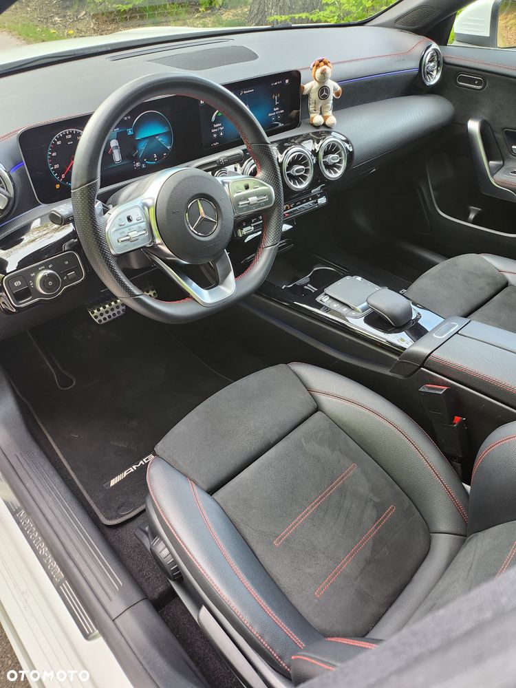 Mercedes-Benz CLA - 7