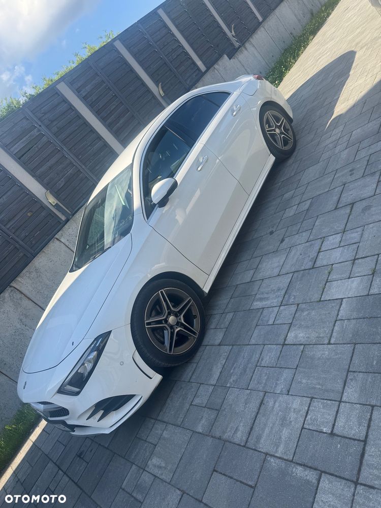 Mercedes-Benz Klasa A 180 d AMG Line 7G-DCT - 2