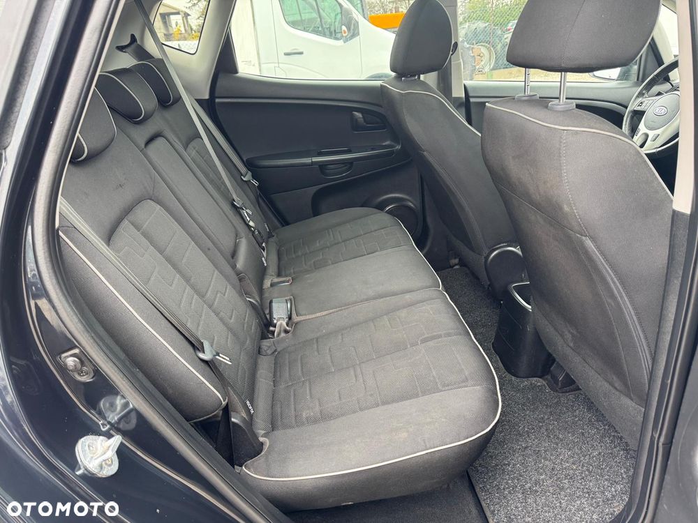 Kia Venga 1.6 CRDi 128 Edition 7 - 12