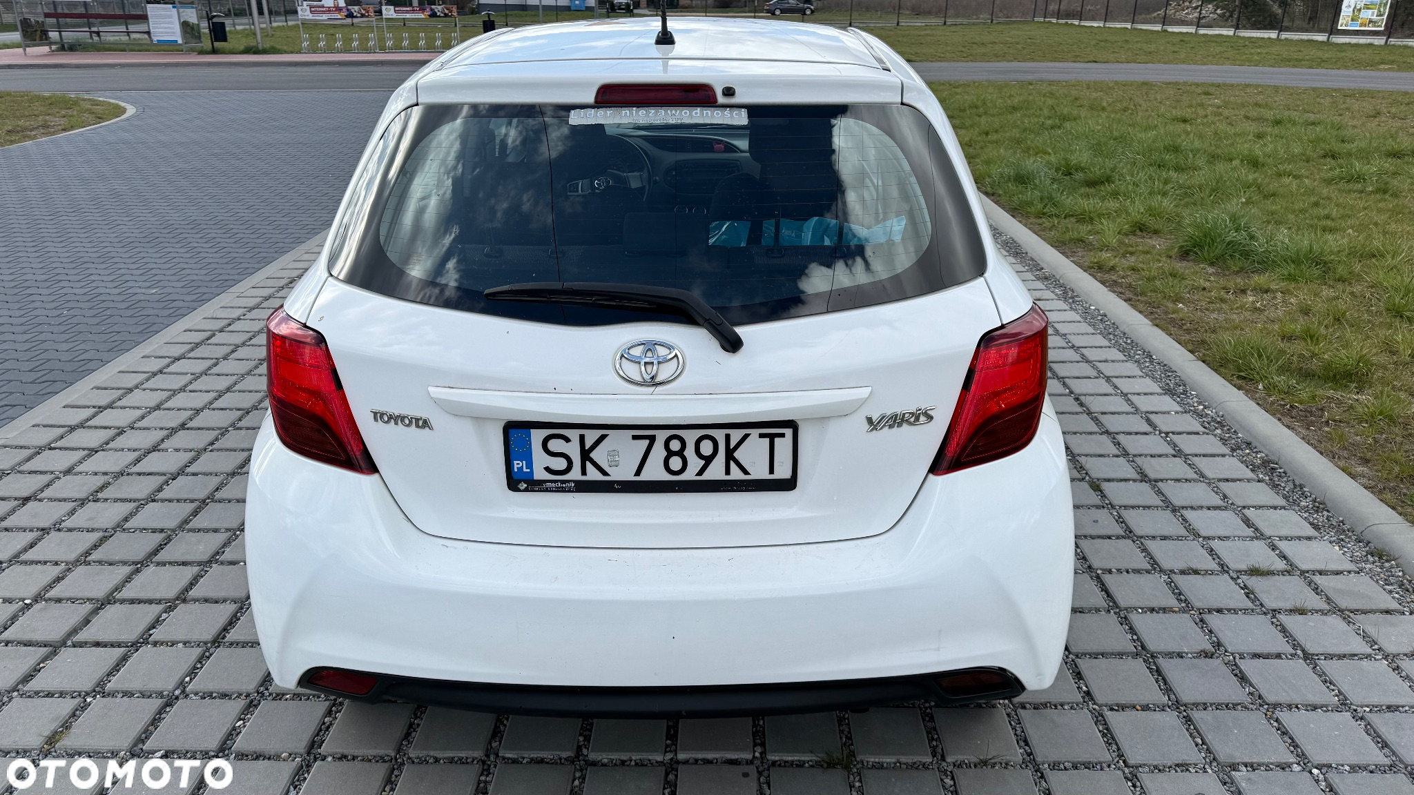 Toyota Yaris 1.0 Active EU6 - 6