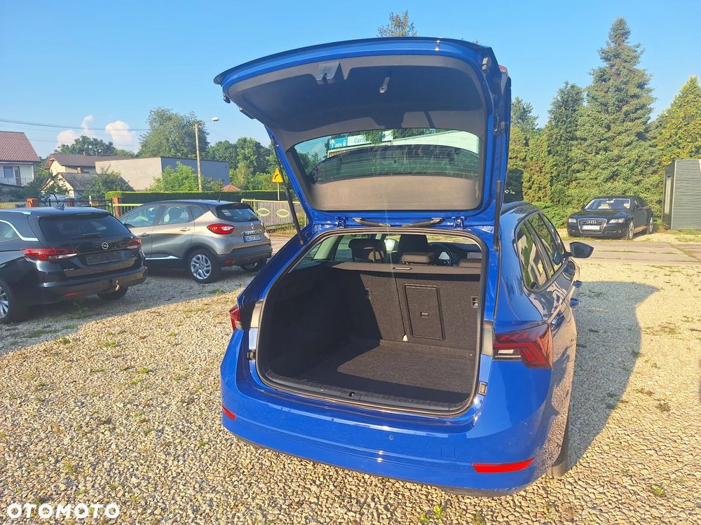 Skoda Octavia 2.0 TDI DSG Clever - 16