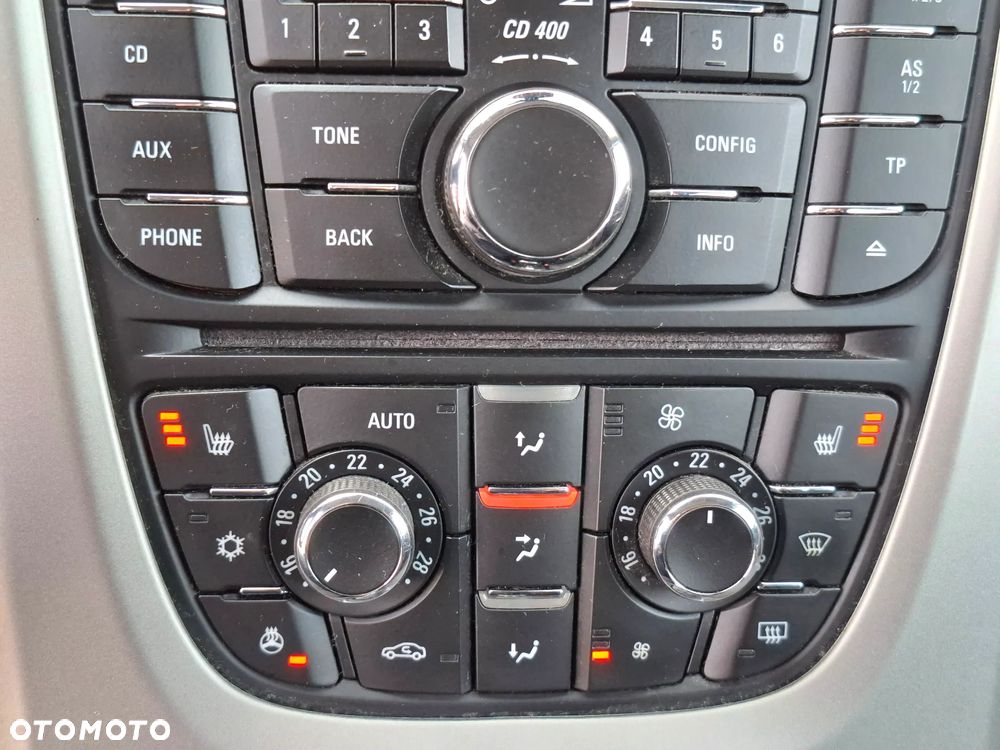 Opel Astra 1.4 Turbo Exklusiv - 26