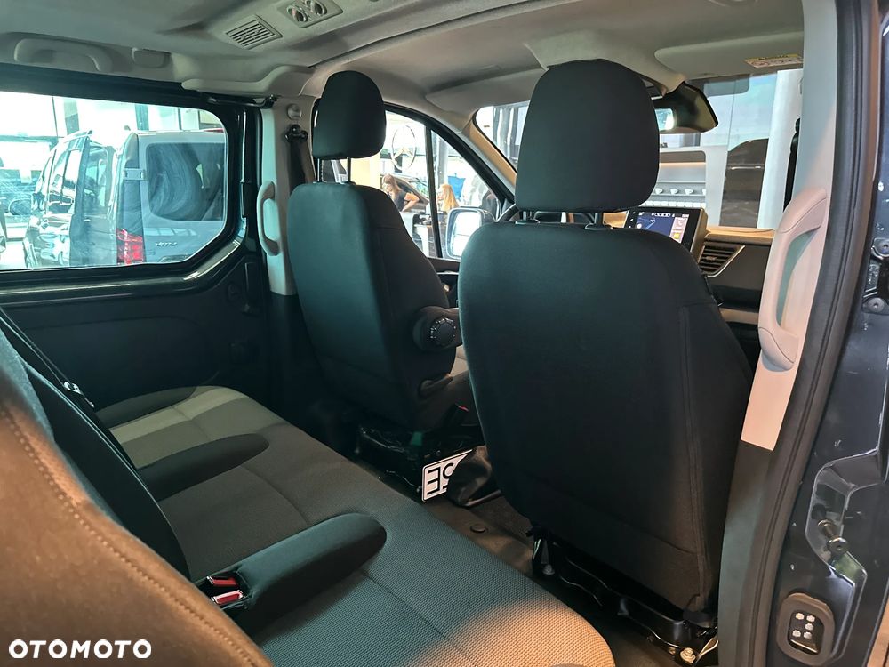 Renault Trafic Grand SpaceClass 2.0 dCi EDC - 14