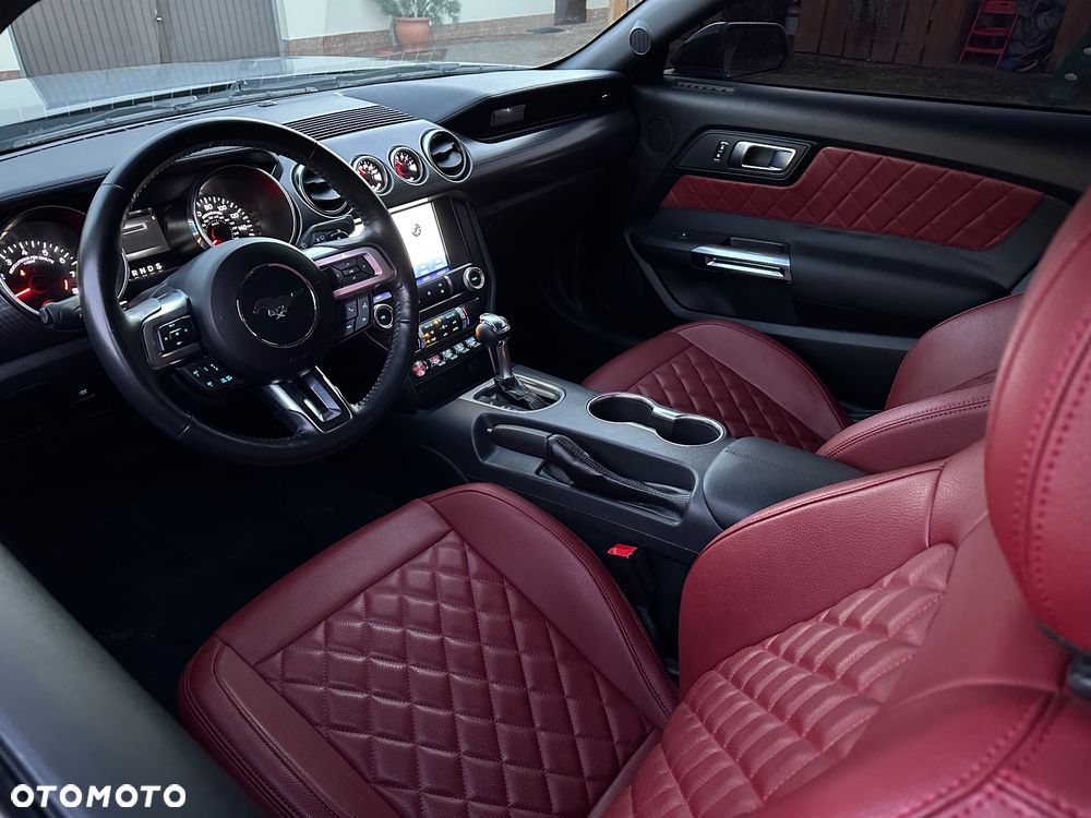 Ford Mustang - 11
