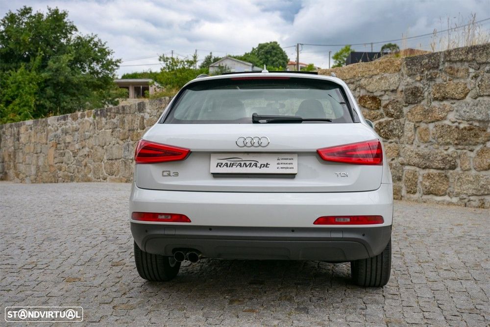 Audi Q3 2.0 TDI Attraction - 10