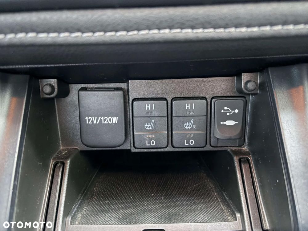 Toyota Auris 1.6 Premium - 27