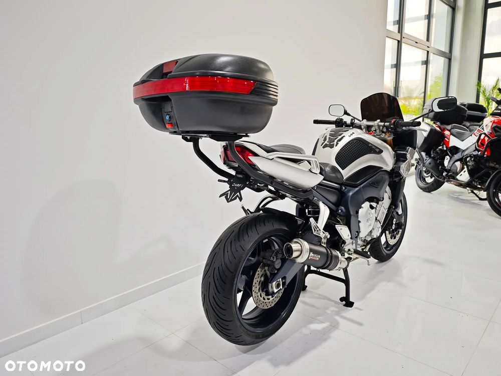 Yamaha FZ - 10