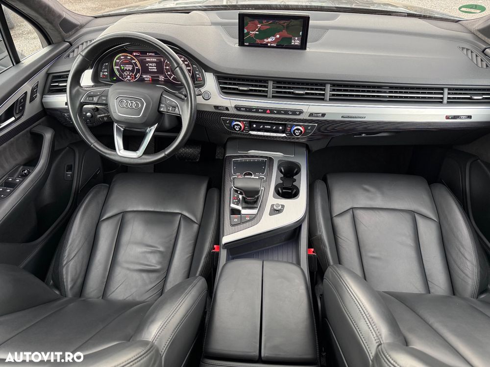 Audi Q7 - 7