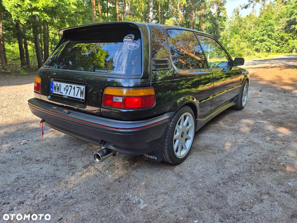 Toyota Corolla - 8