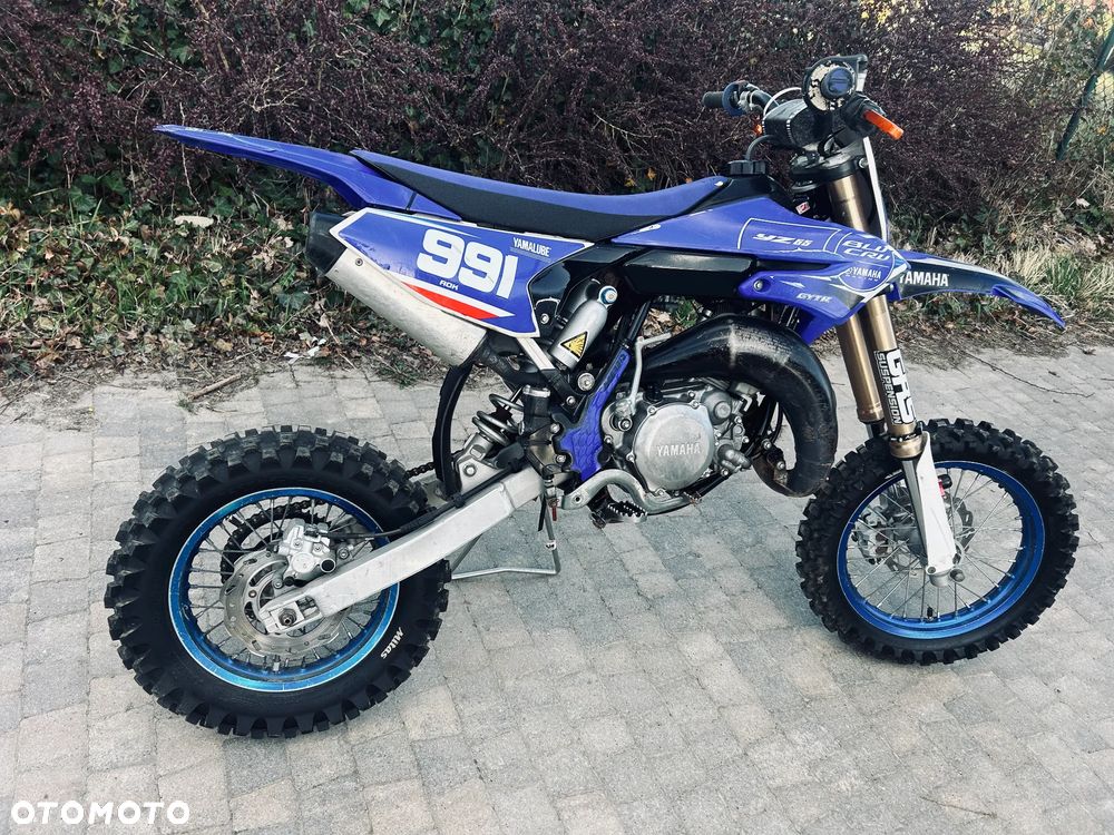 Yamaha YZ - 3
