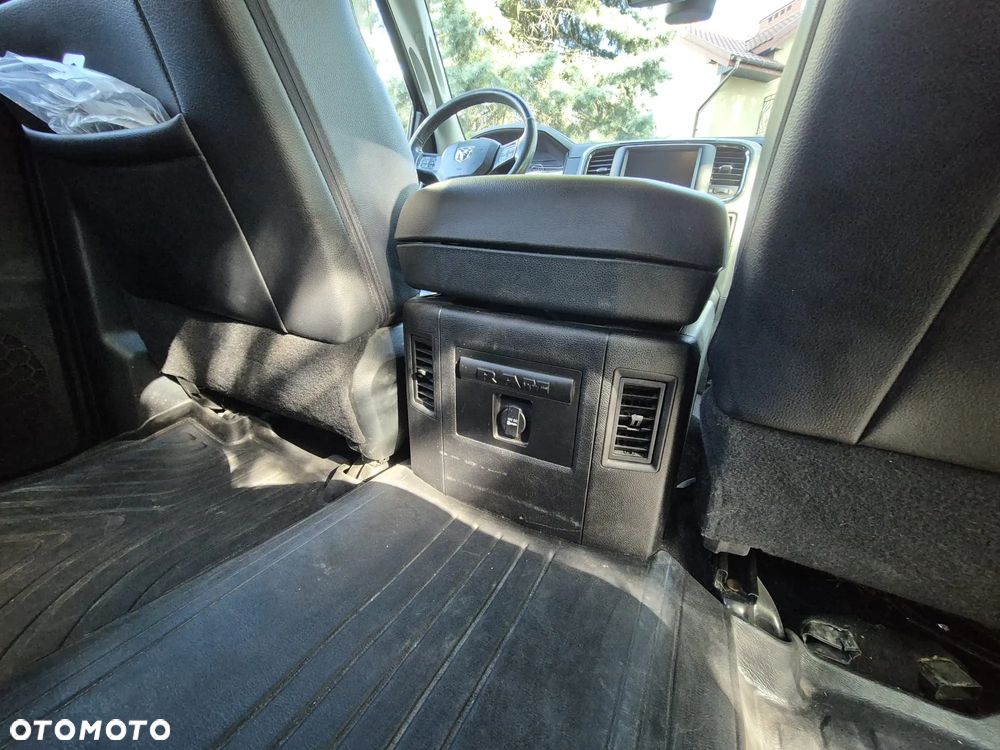 Dodge RAM 5.7 4x4 - 29