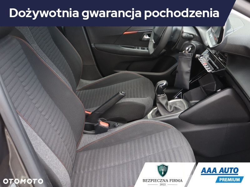 Peugeot 208 - 11