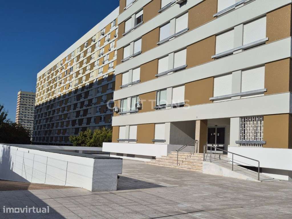 Apartamento T2+1, arrendar, garagem e vista rio, Portela sul - Grande imagem: 3/24