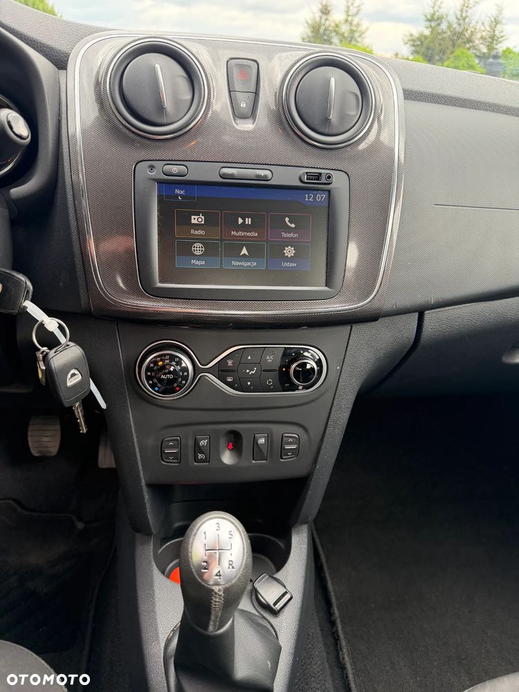 Dacia Sandero 0.9 TCe SL Celebration S&S - 9