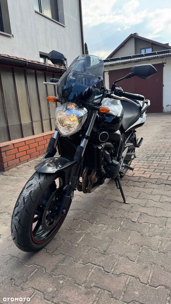 Yamaha FZ6 - 1