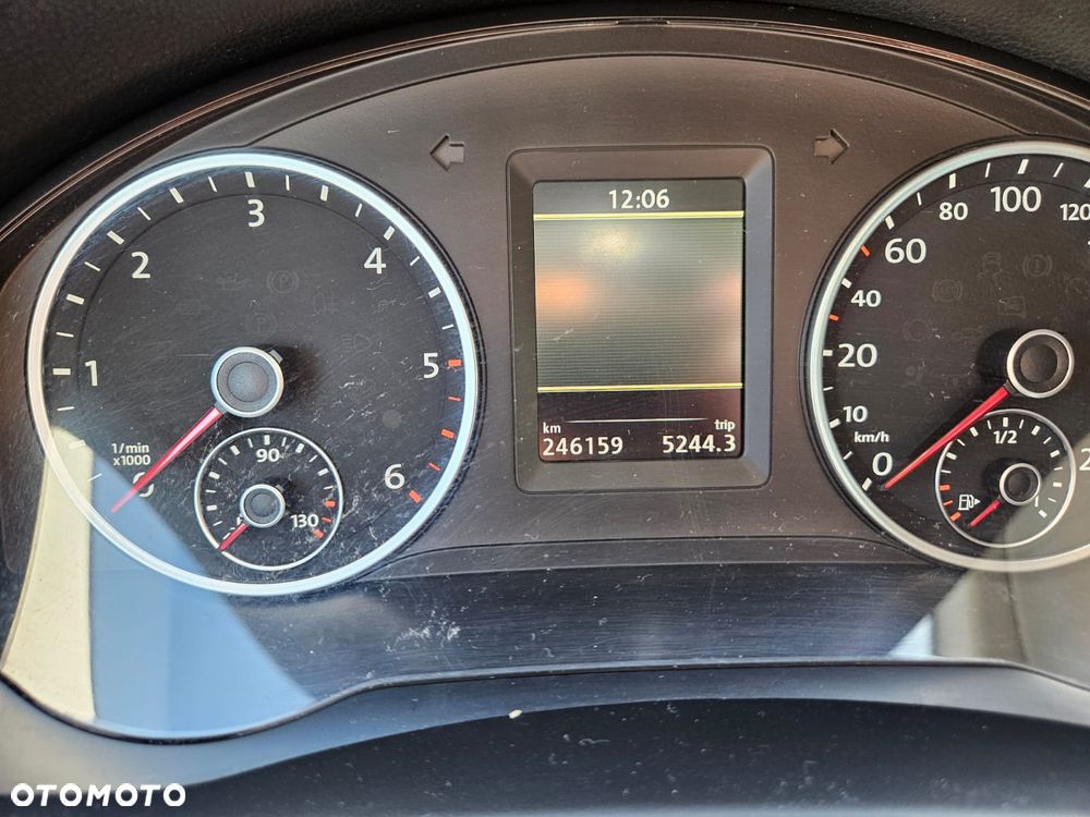 Volkswagen Tiguan - 14