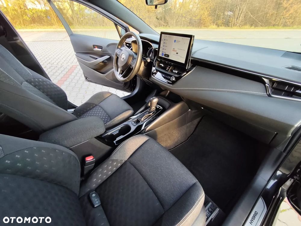 Toyota Corolla 1.8 Hybrid Comfort - 12