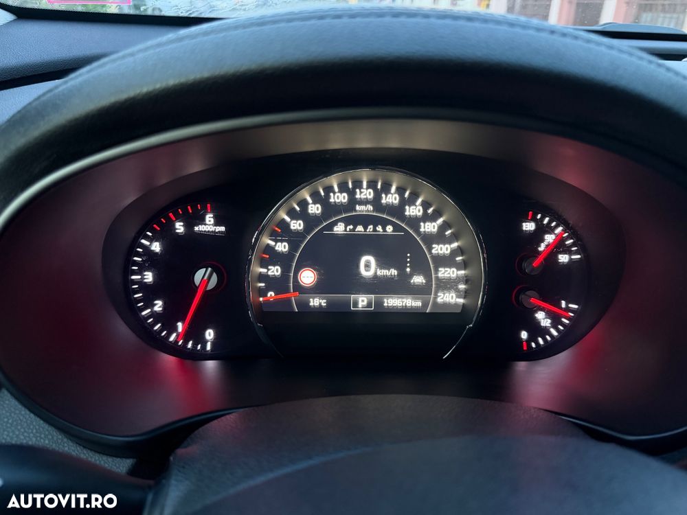 Kia Sorento - 9