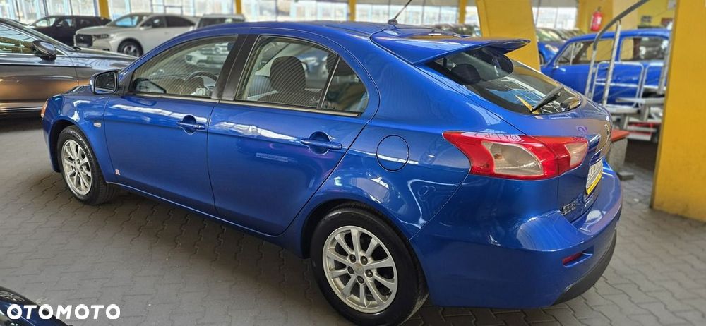 Mitsubishi Lancer - 7
