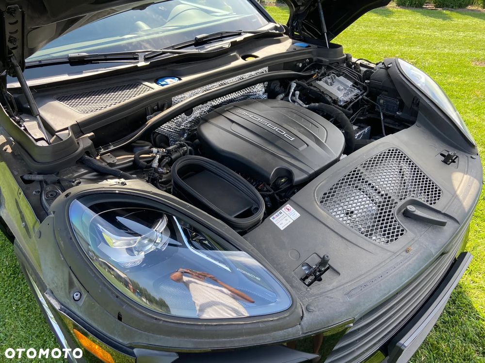 Porsche Macan - 33