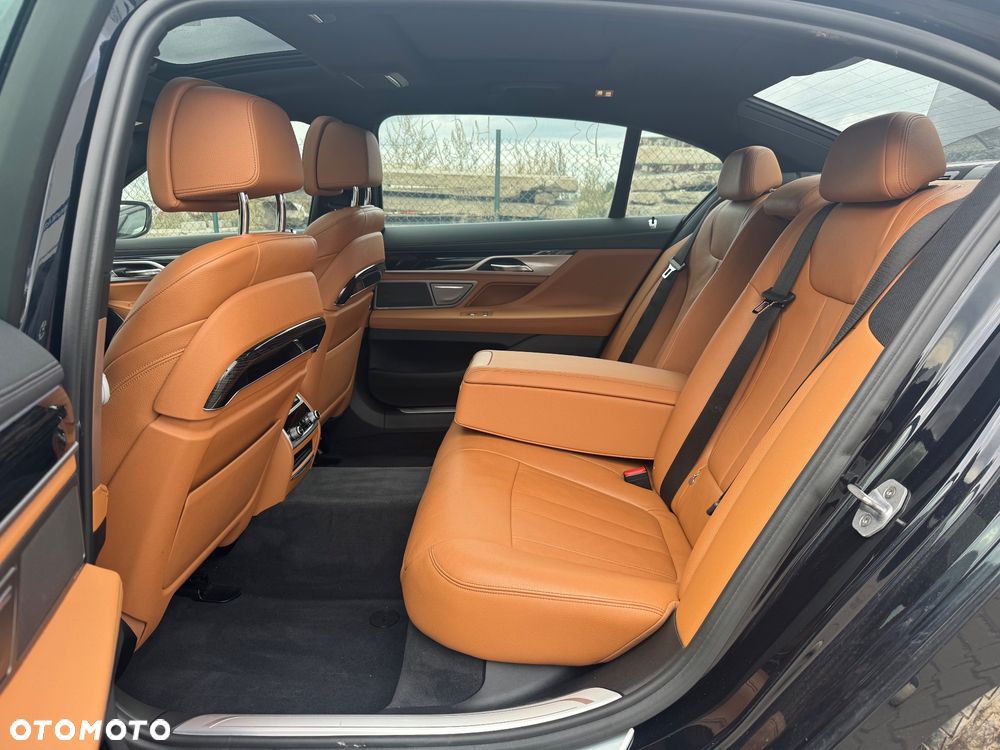 BMW Seria 7 750Li xDrive Edition Exclusive - 21