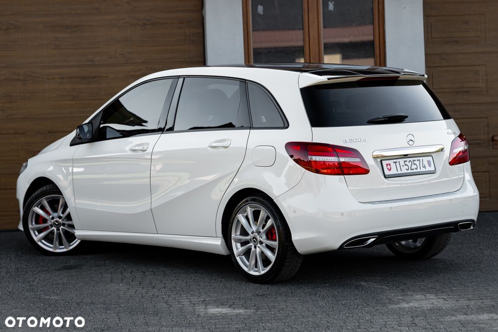 Mercedes-Benz Klasa B 200 (CDI) d 4Matic 7G-DCT AMG Line - 11