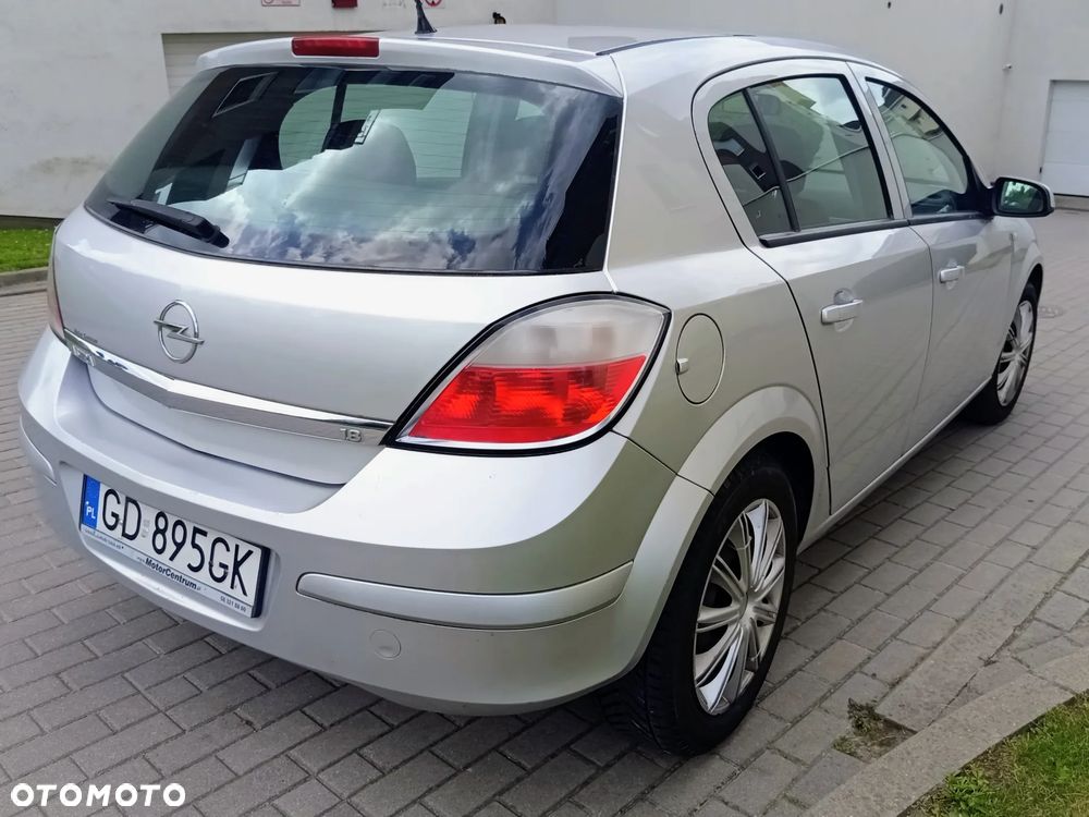 Opel Astra 1.8 Enjoy - 4