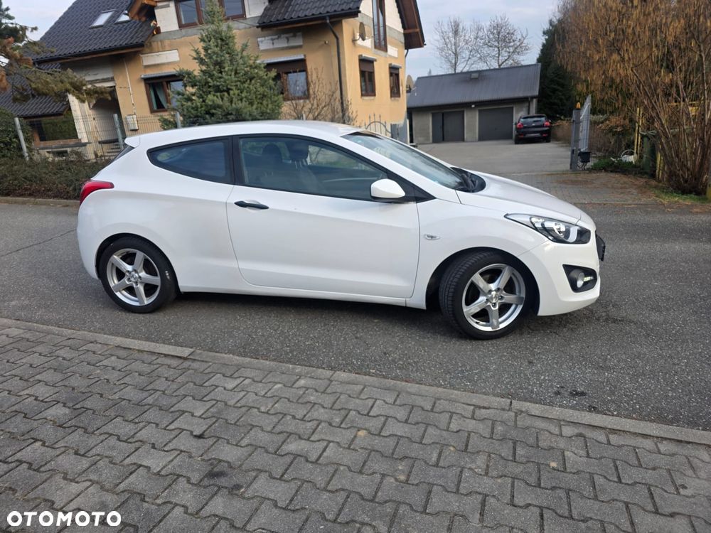 Hyundai i30 1.4 Fifa World Cup Edition - 28