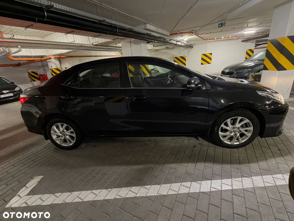 Toyota Corolla - 5