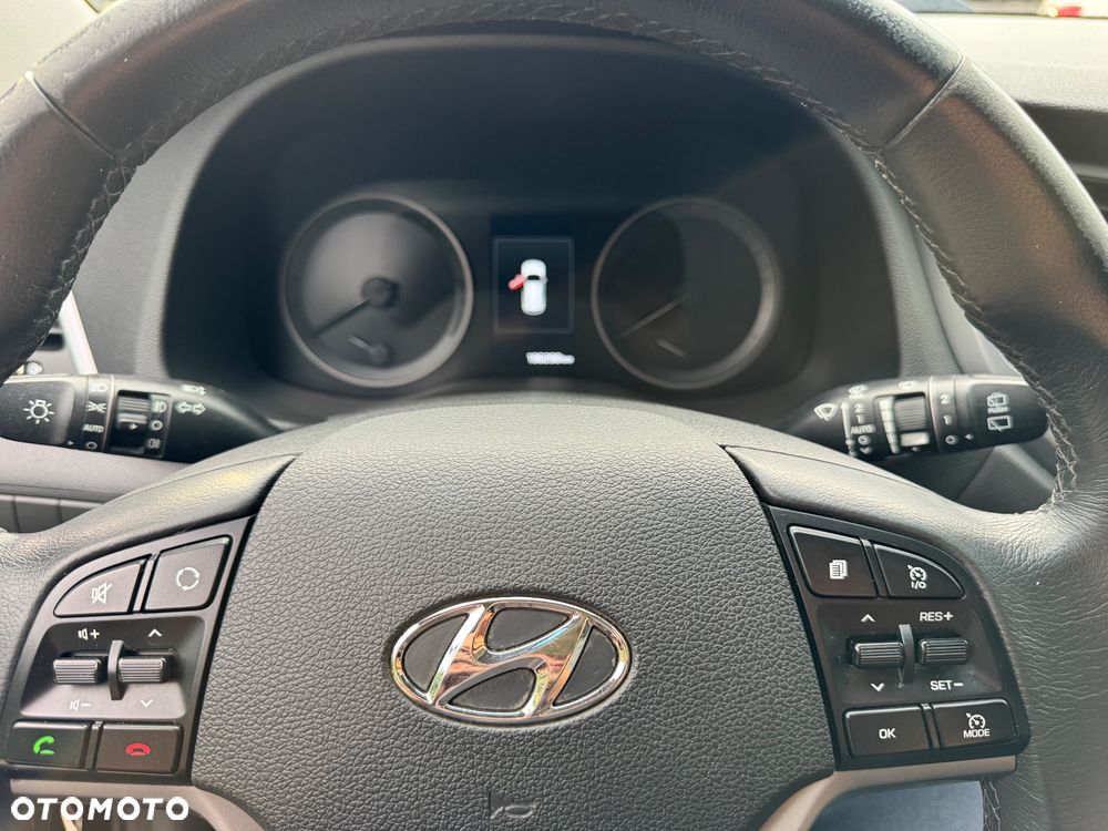 Hyundai Tucson blue 1.7 CRDi 2WD Intro Edition - 20