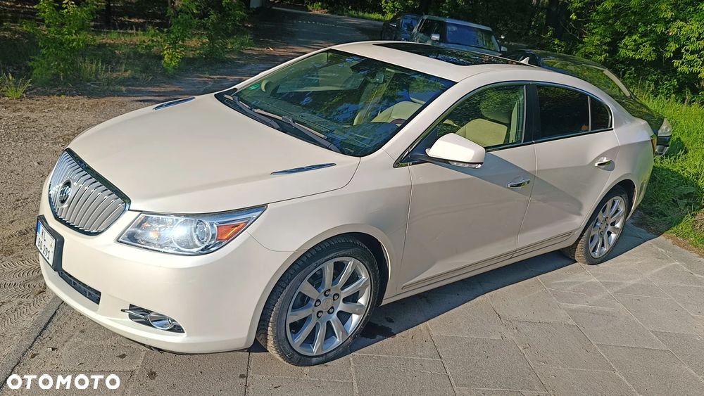 Buick Lacrosse - 22