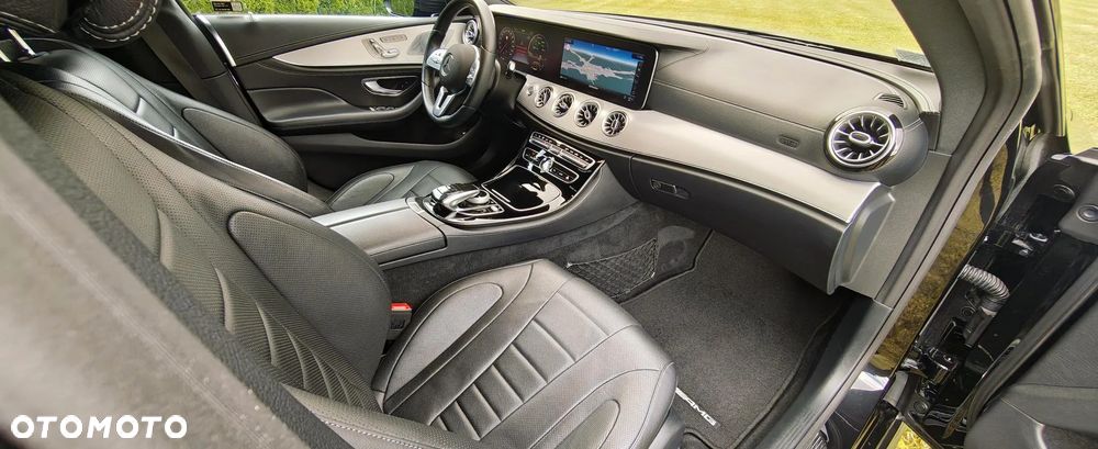 Mercedes-Benz CLS - 6