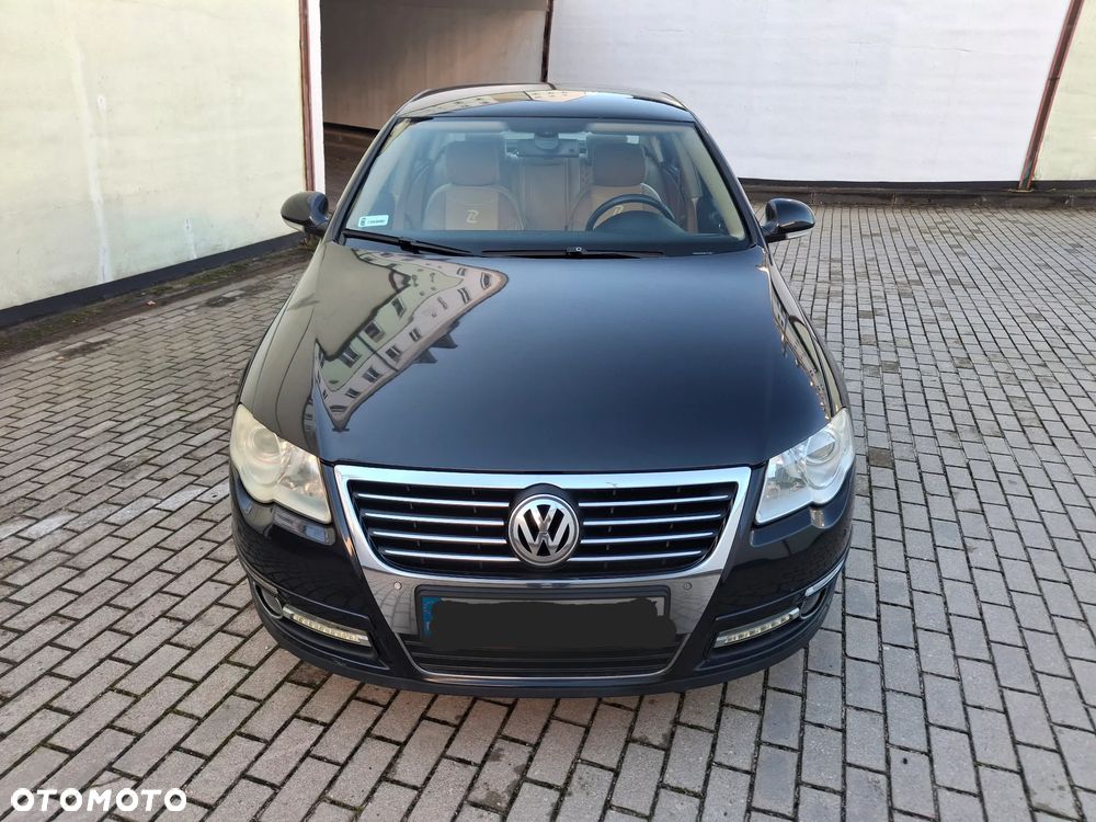 Volkswagen Passat 2.0 TDI Comfortline DSG - 11