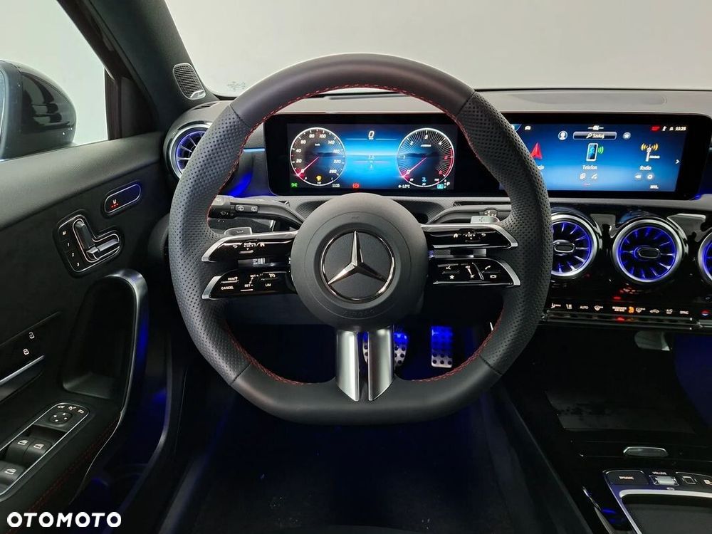 Mercedes-Benz Klasa A 200 d AMG Line 8G-DCT - 12