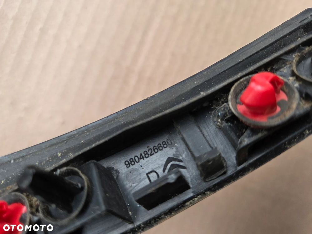 Zakończenie narożnik podszybia prawy  Citroen C4 Cactus Lift - 6