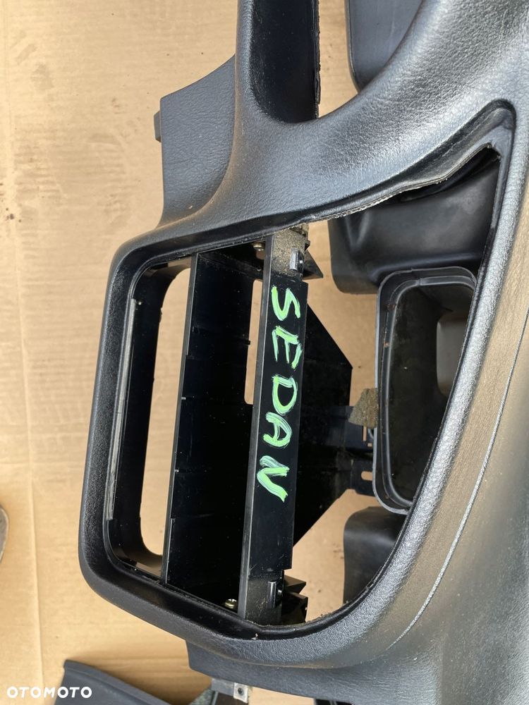 deska rozdzielcza konsola bmw e36 sedan kombi czarna bez airbag - 4
