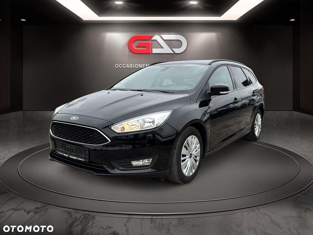 Ford Focus 1.0 EcoBoost Titanium - 1