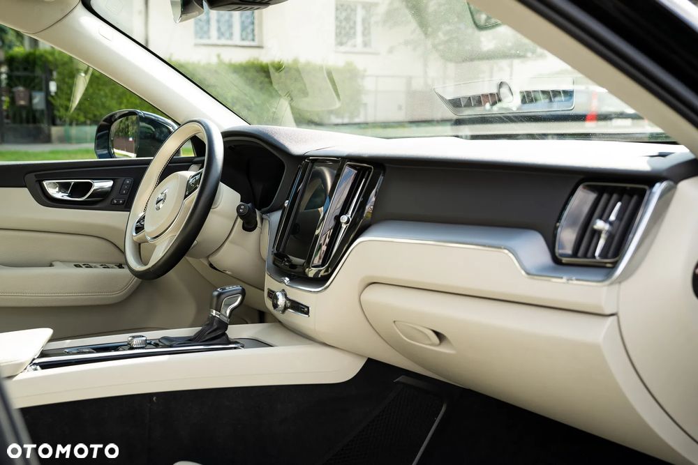 Volvo XC 60 D4 AWD Inscription - 19
