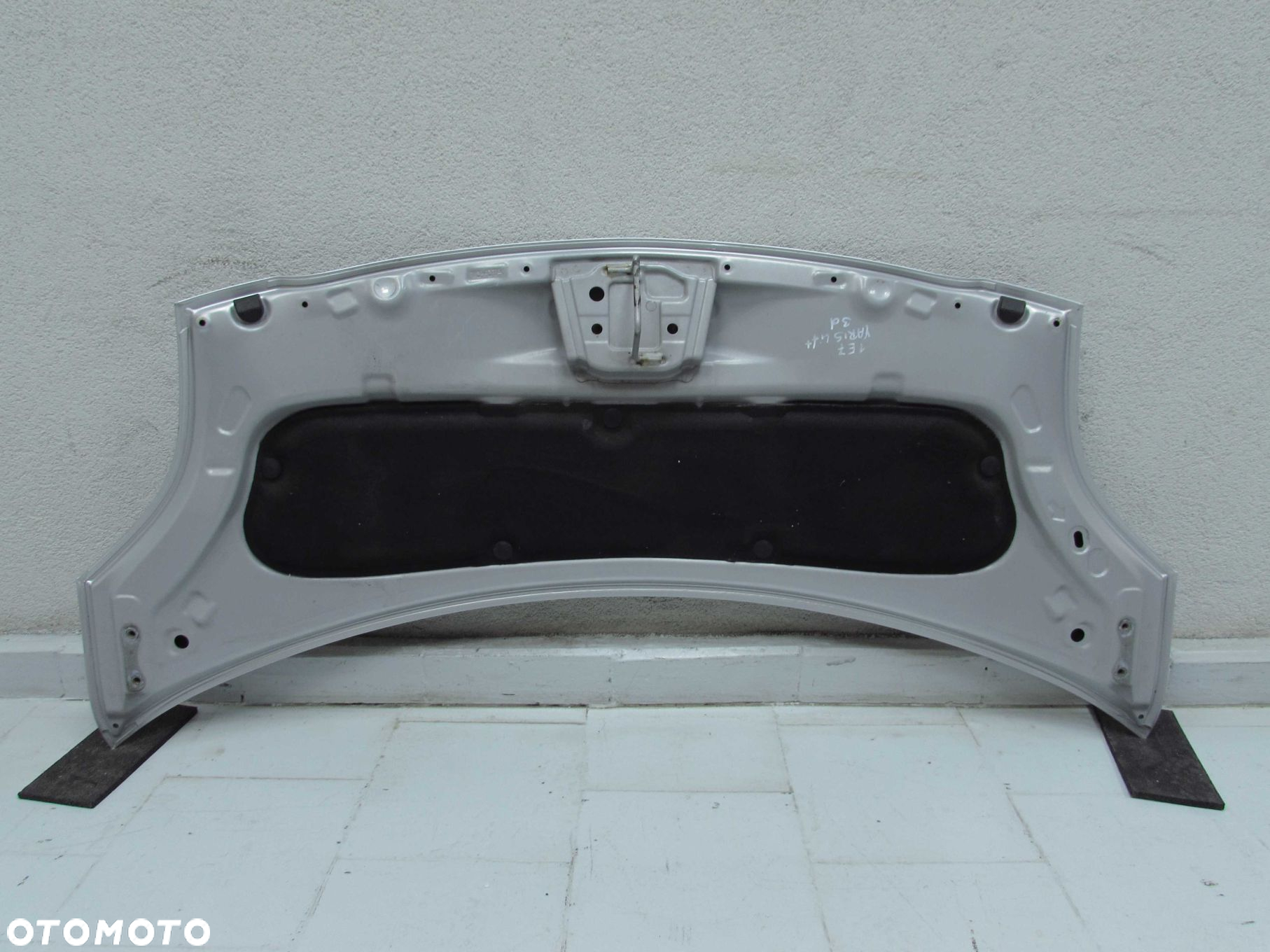 TOYOTA YARIS II LIFT 06-11 MASKA POKRYWA SILNIKA 1E7 - 9
