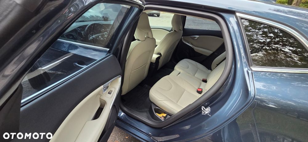 Volvo V40 T3 Drive-E Inscription - 10
