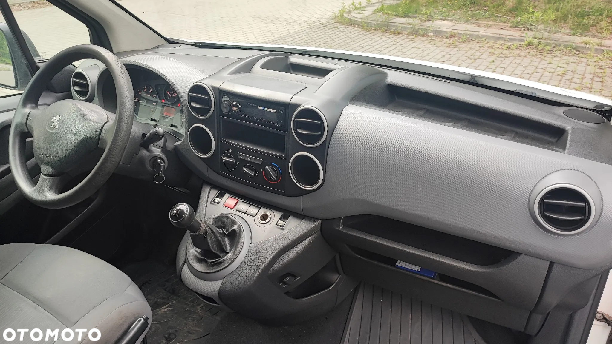 Peugeot Partner - 24