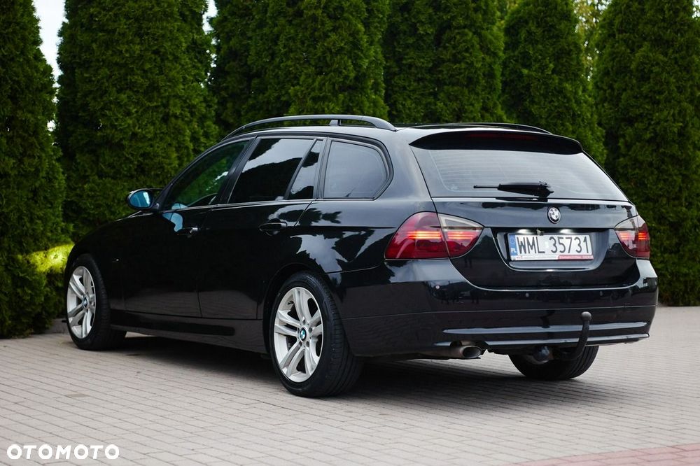 BMW Seria 3 318d - 4