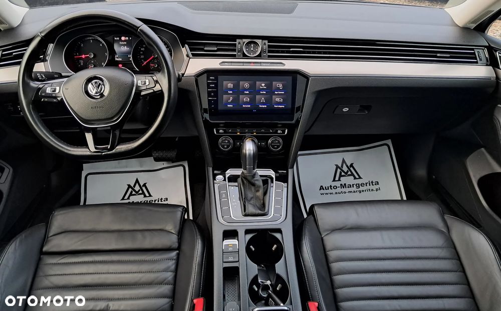 Volkswagen Passat Variant 2.0 TDI SCR DSG Highline - 8