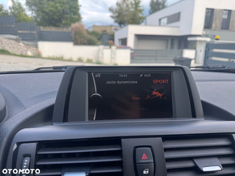 BMW Seria 1 - 11